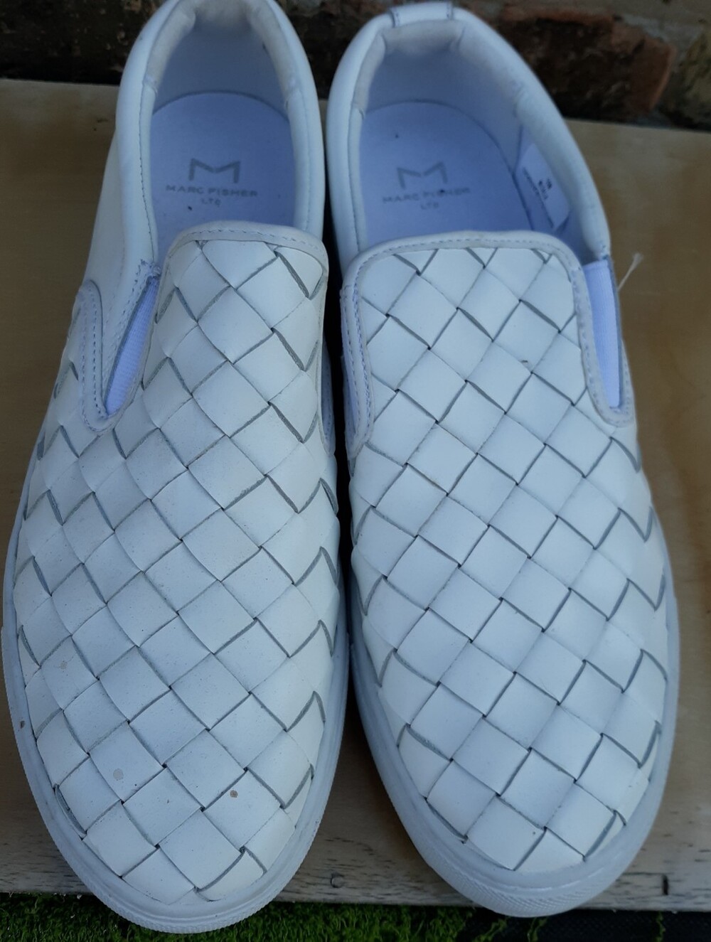 Marc Fisher LTD Calla White Woven Leather Slip On Platform Sneaker Womens Size 1